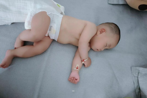 昌都孕妇肚脐周围发青